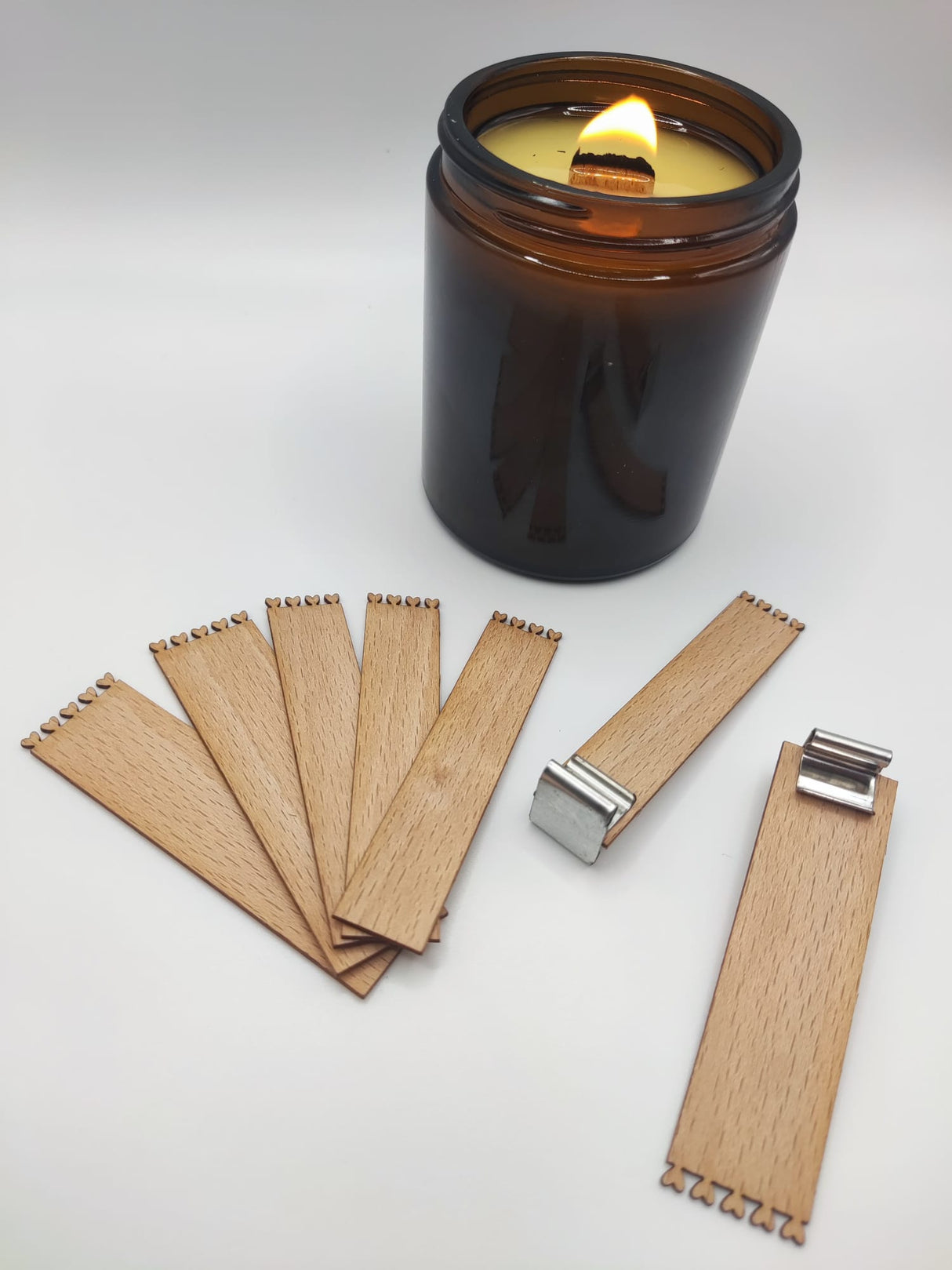 MECHAS DE MADERA CON CORAZONCITOS