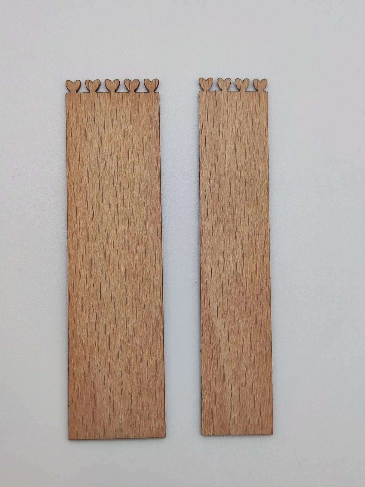 MECHAS DE MADERA CON CORAZONCITOS